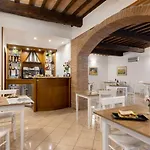 Otel La Pace