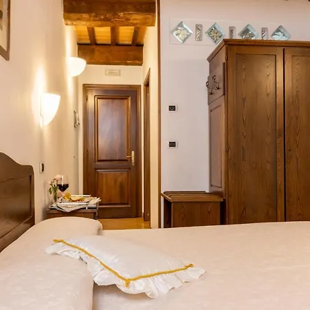 La Pace Hotel 3*