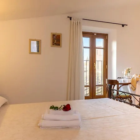 La Pace Hotel