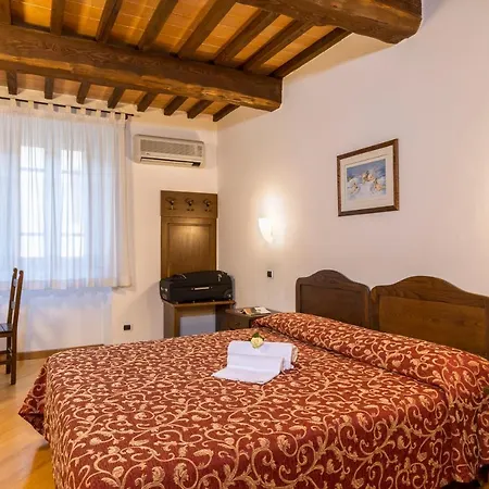 Hotel La Pace 3*